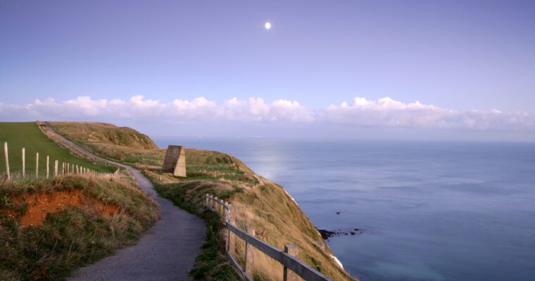 Coastal path, along cliff edge with Sound Mirror. Sea on the right.