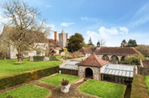 Luddesdown court